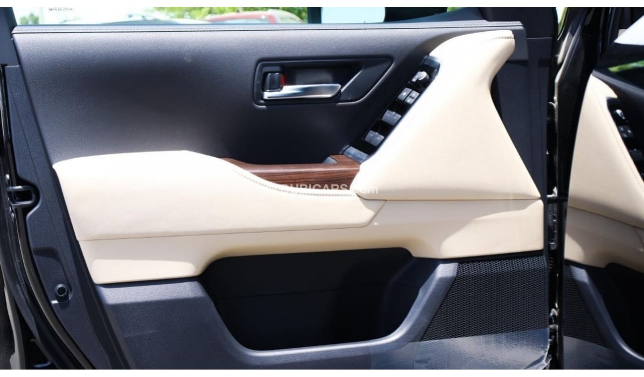 Toyota Land Cruiser GXR 2022 | LC 300 GXR 4L V6 WITH DYNAMIC RADAR,LDA,LEATHER SEATS,20" ALLOYS - EXPORT ONLY