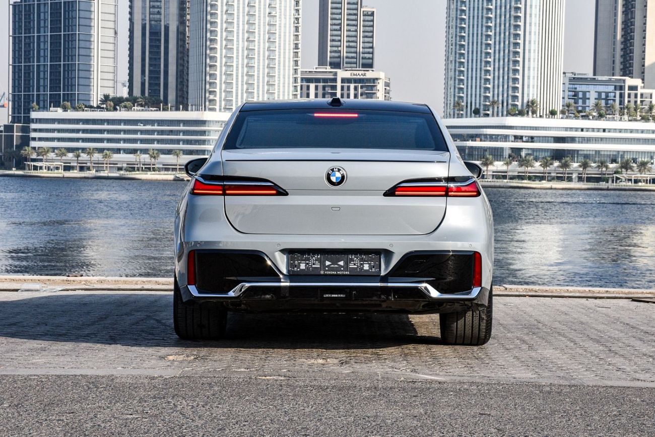 BMW 740Li 740M 2023 FULL OPTION