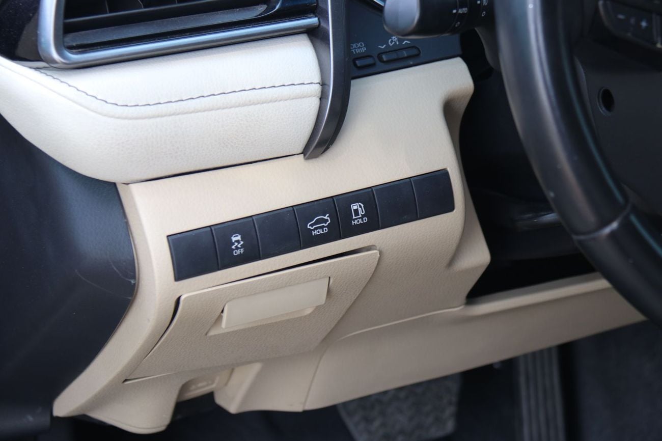 Toyota Camry GLE HEV 2023 Toyota Camry Hybrid GLE Full Option | Premium Hybrid Sedan for Export from Dubai