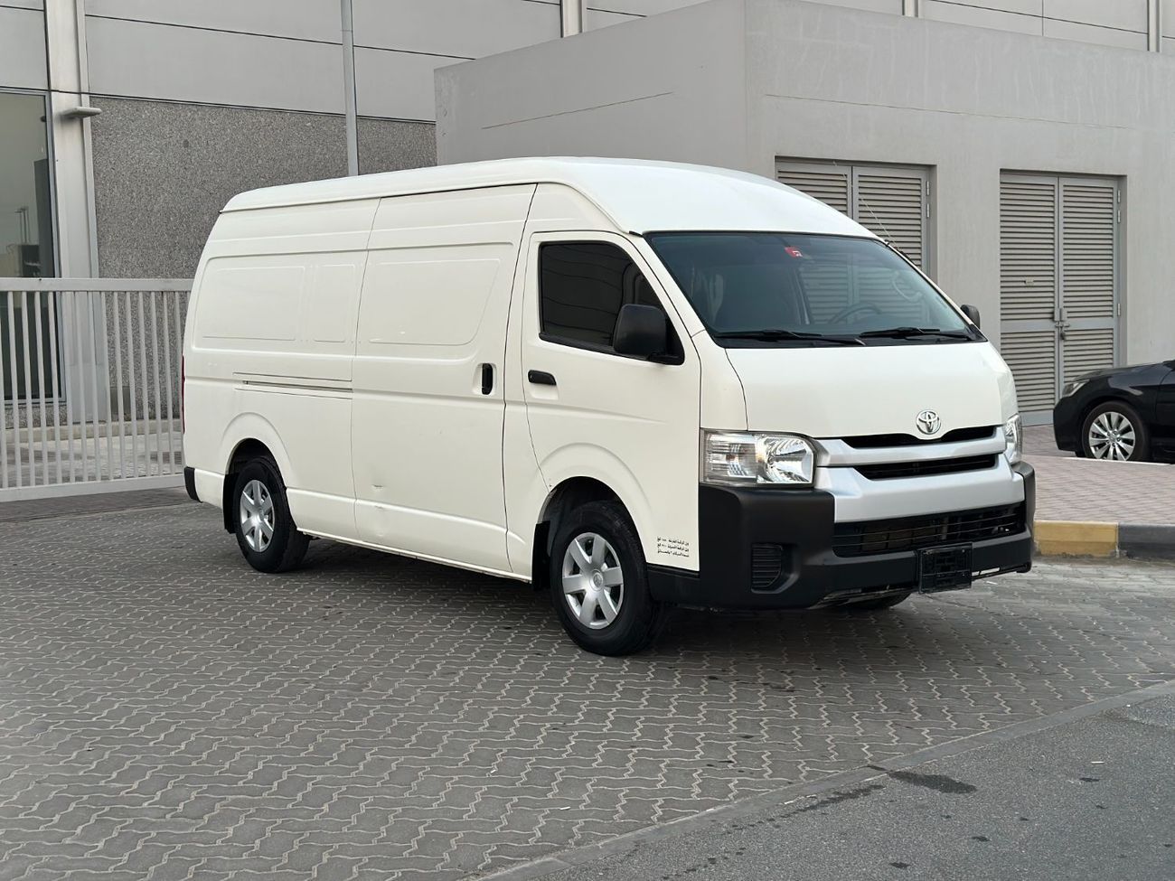 Toyota Hiace GL -Standard Roof  Panal Van 2.7L