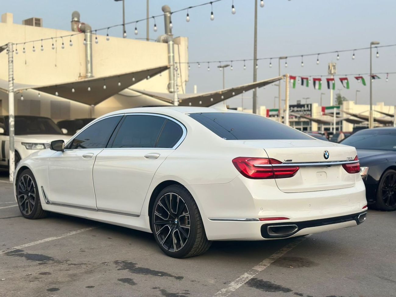 بي أم دبليو 730Li Executive 2.0L