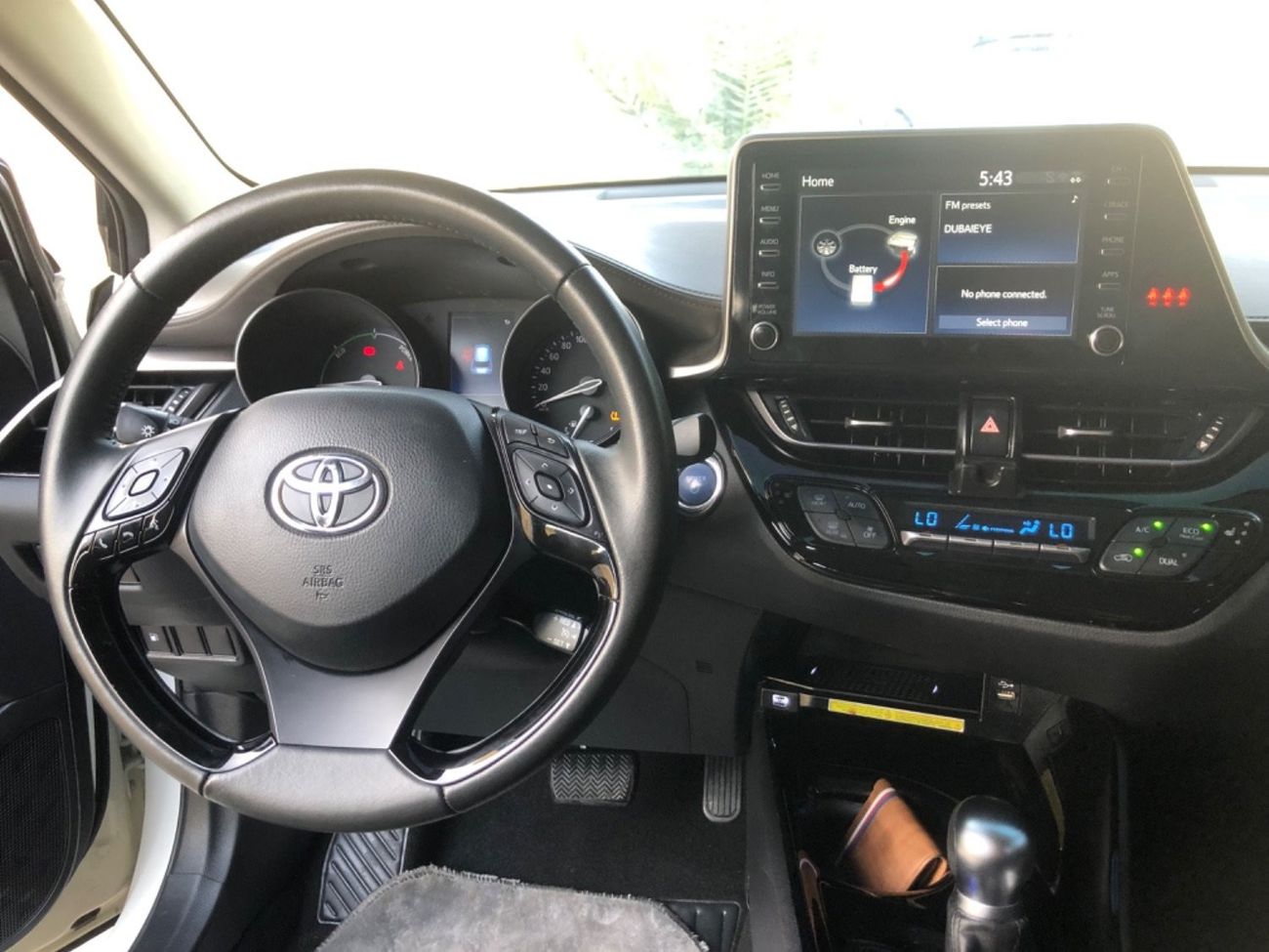 Toyota CHR Toyota C-HR Hybrid 2021 (1.8L) GCC Specs Full Option