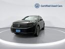 Volkswagen Touareg Touareg Elegance | 15" Innovision Cockpit & Power Latching Doors | GCC Specs