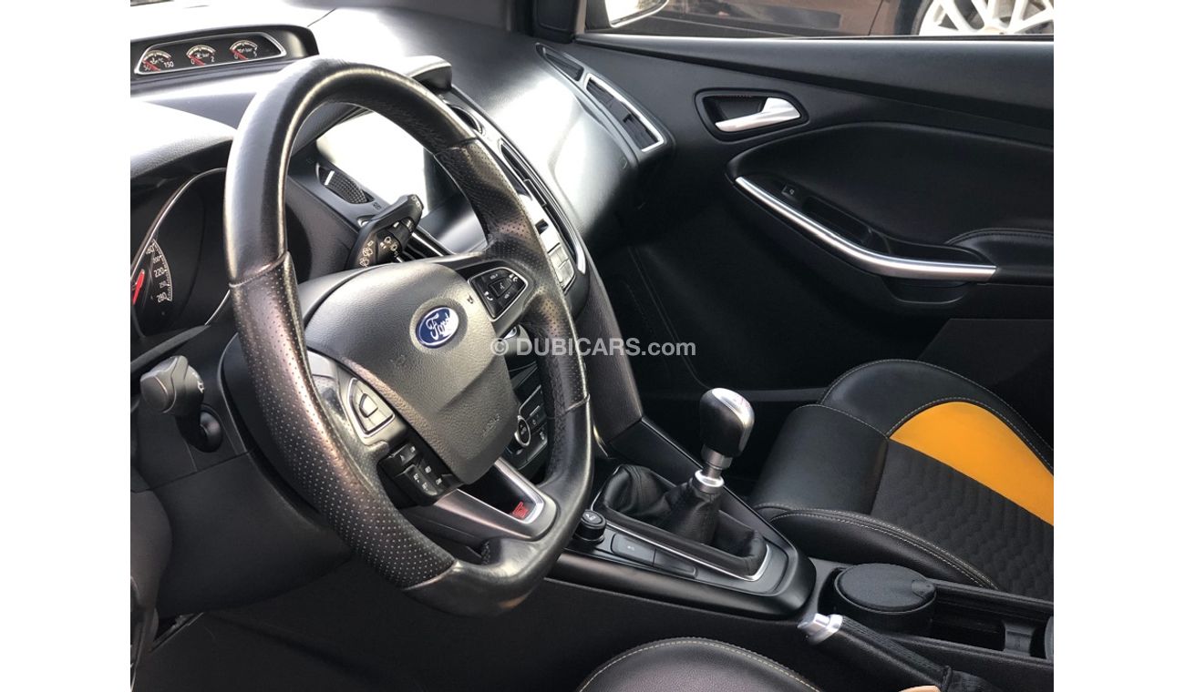 Ford Focus FORD FOCUS ST MODEL 2017 GCC car perfect condition full option panoramic roof leather seats