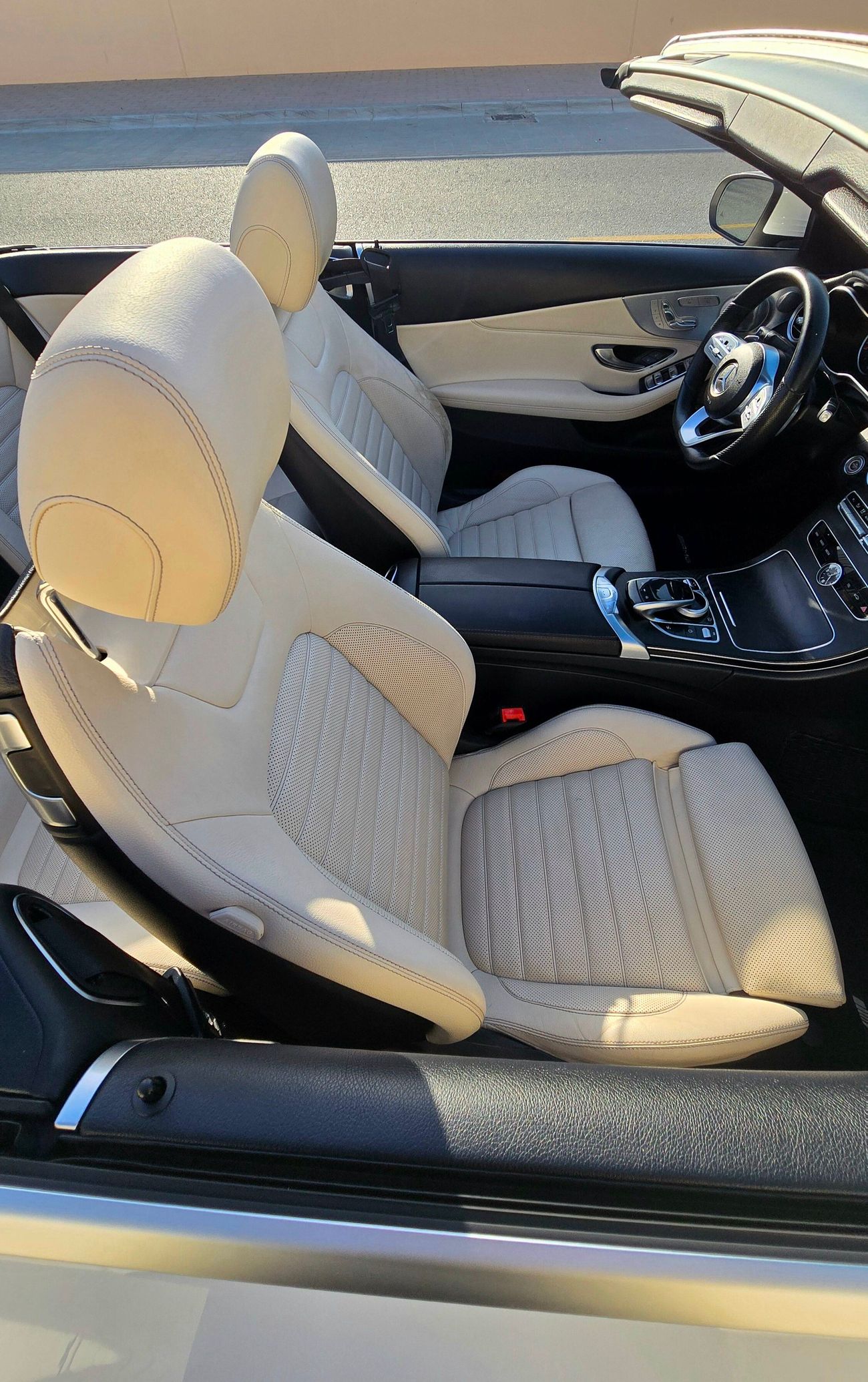 مرسيدس بنز C 300 كوبيه Convertible
