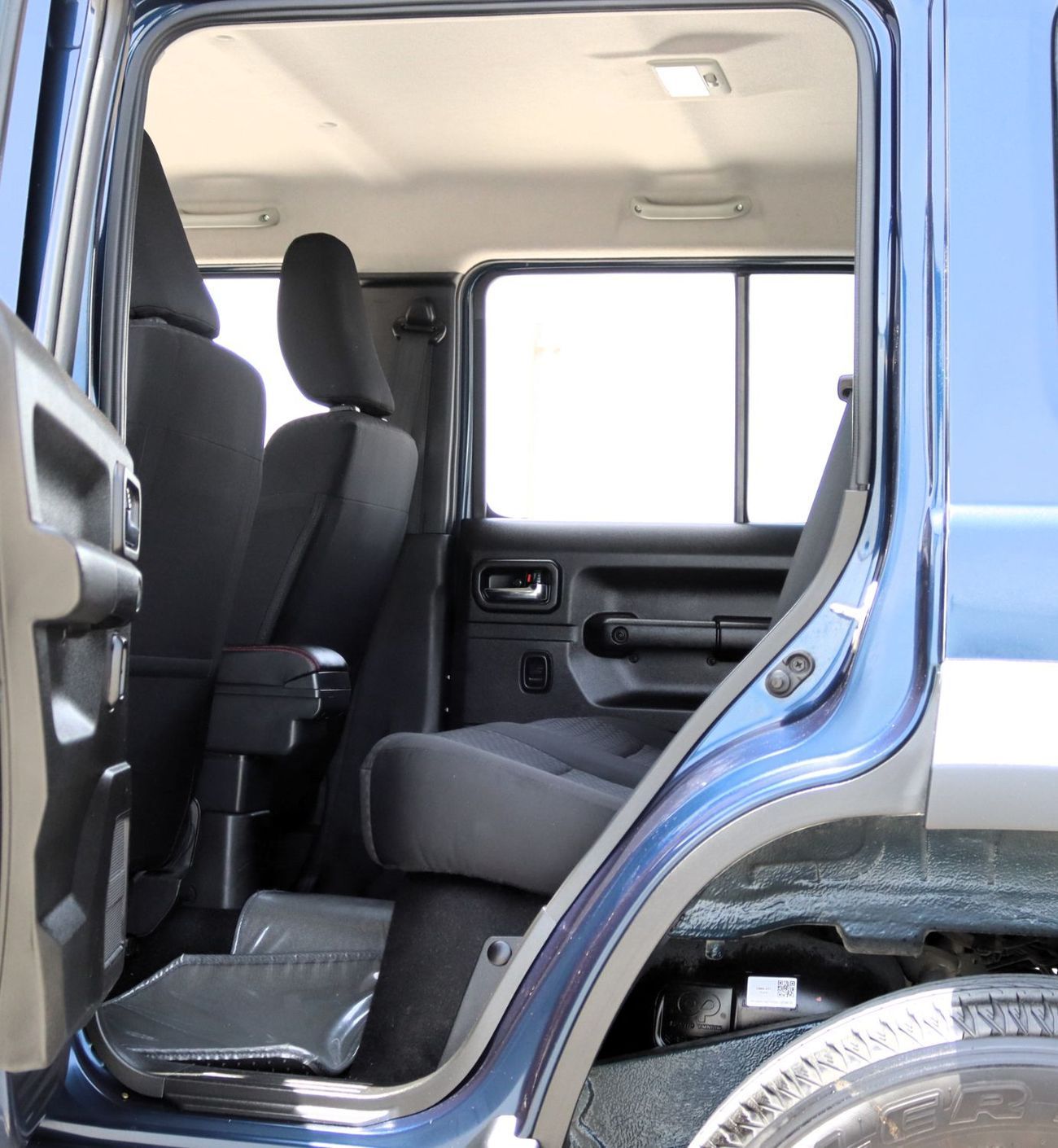 سوزوكي جيمني GLX 1.5L (5-Doors)