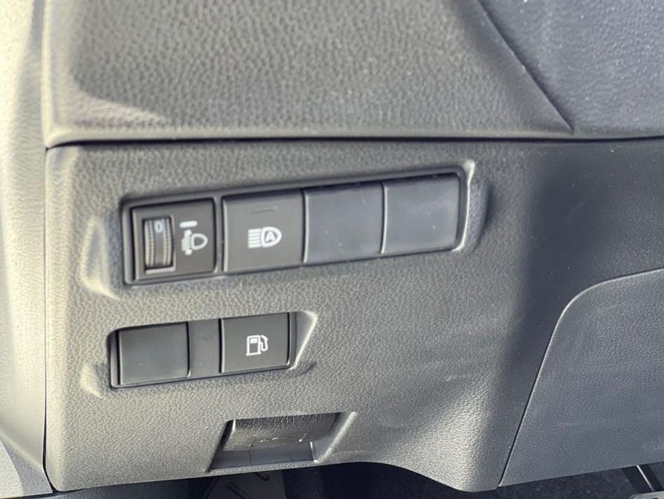 Toyota Corolla Cross 1.8L GLI (HEV) 2.0 L GLI (HEV)