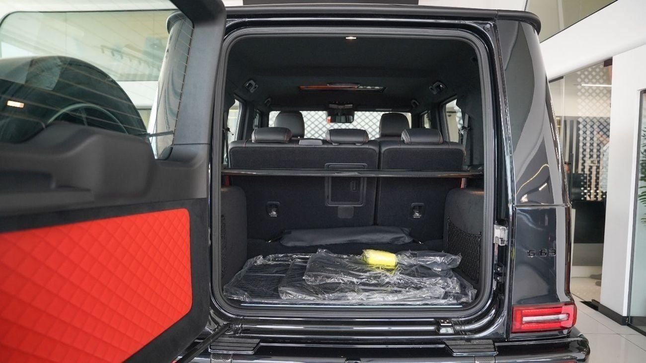 Mercedes-Benz G 63 AMG 4MATIC SUV GCC 2025 Fully Original Carbon Perfomance Package 5 Year Gargash Auto Warranty