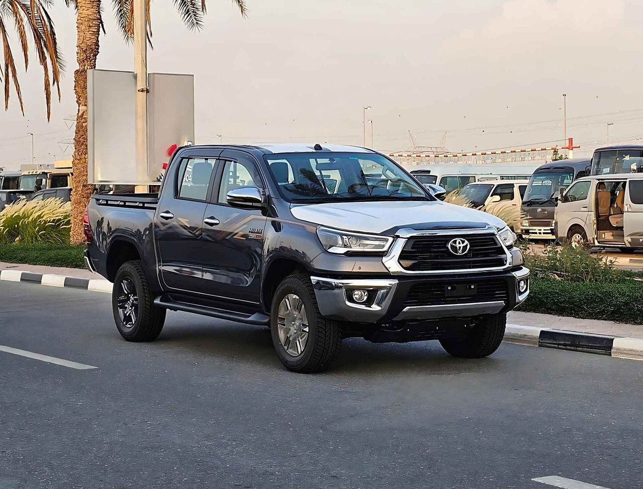 Toyota Hilux 2.4L Diesel / Automatic Gear / FULL OPTION  (CODE # HDDWAF)