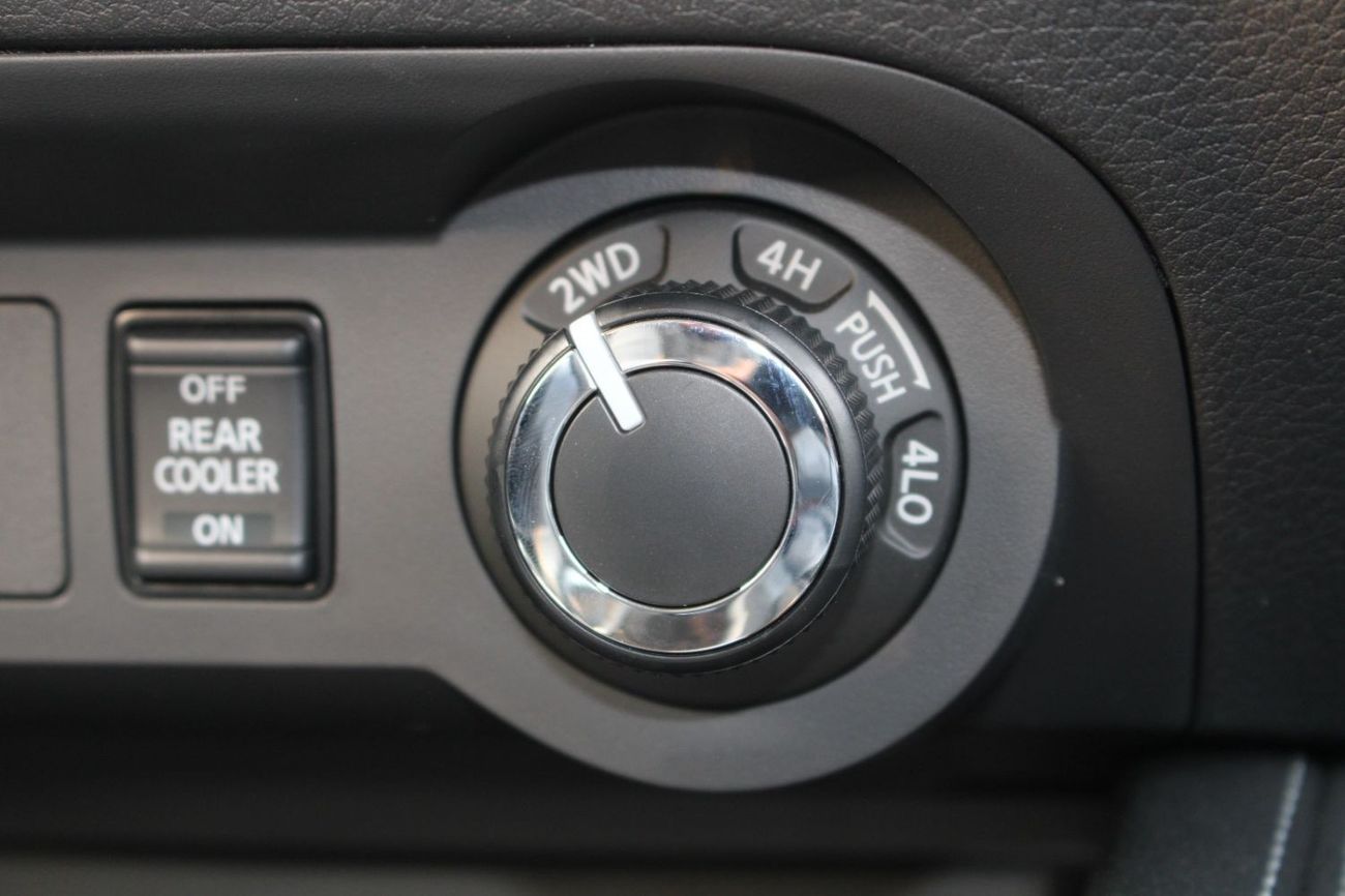 Nissan XTerra NISSAN X-TERRA 2.5L PETROL PLATINIUM PREMIUM AUTO