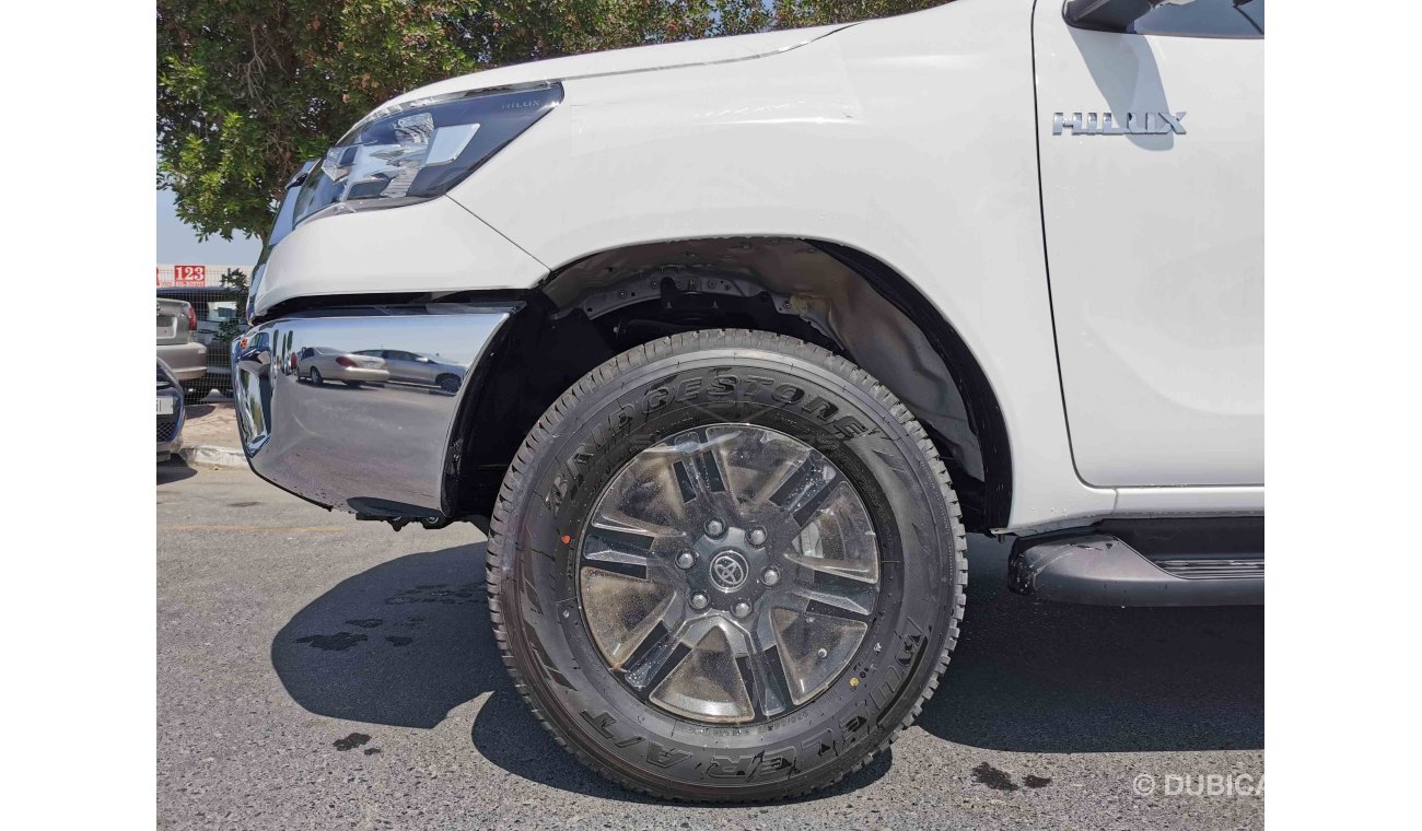 Toyota Hilux 2.8L 4CY Petrol, 17" Rims, Fabric Seats, Xenon Headlights, Dual Airbags, CD Player (CODE # THBS03)