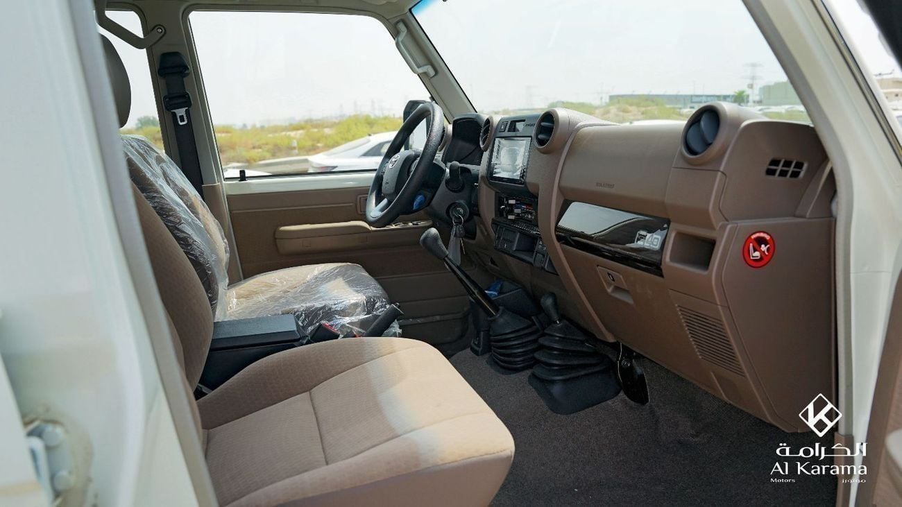 Toyota Land Cruiser 70 LC76 | 2.8L | 4WD Manual Transmission | GCC Specs | Rear Camera | Power Mirror