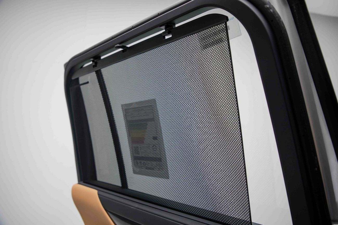 Lexus LX 600 Signature 3.5L - Sonic Quartz Inside Black | Export Only