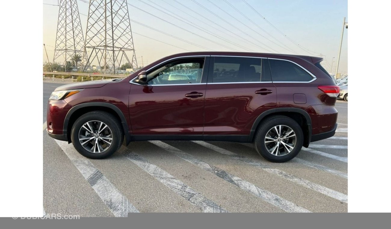 Toyota Highlander 2019 Toyota Highlander LE 4x4 MipOption  / EXPORT ONLY