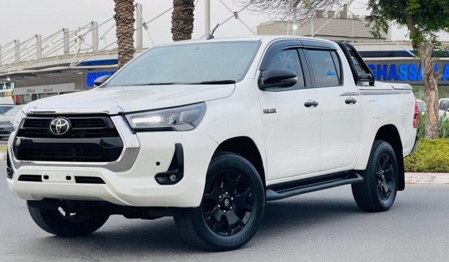 Toyota Hilux 2018 ROGUE 4X4 Diesel 2.8L | PREMIUM LEATHER ELECTRIC SEATS | PUSH START | BOOT COVER | GOOD CONDITI