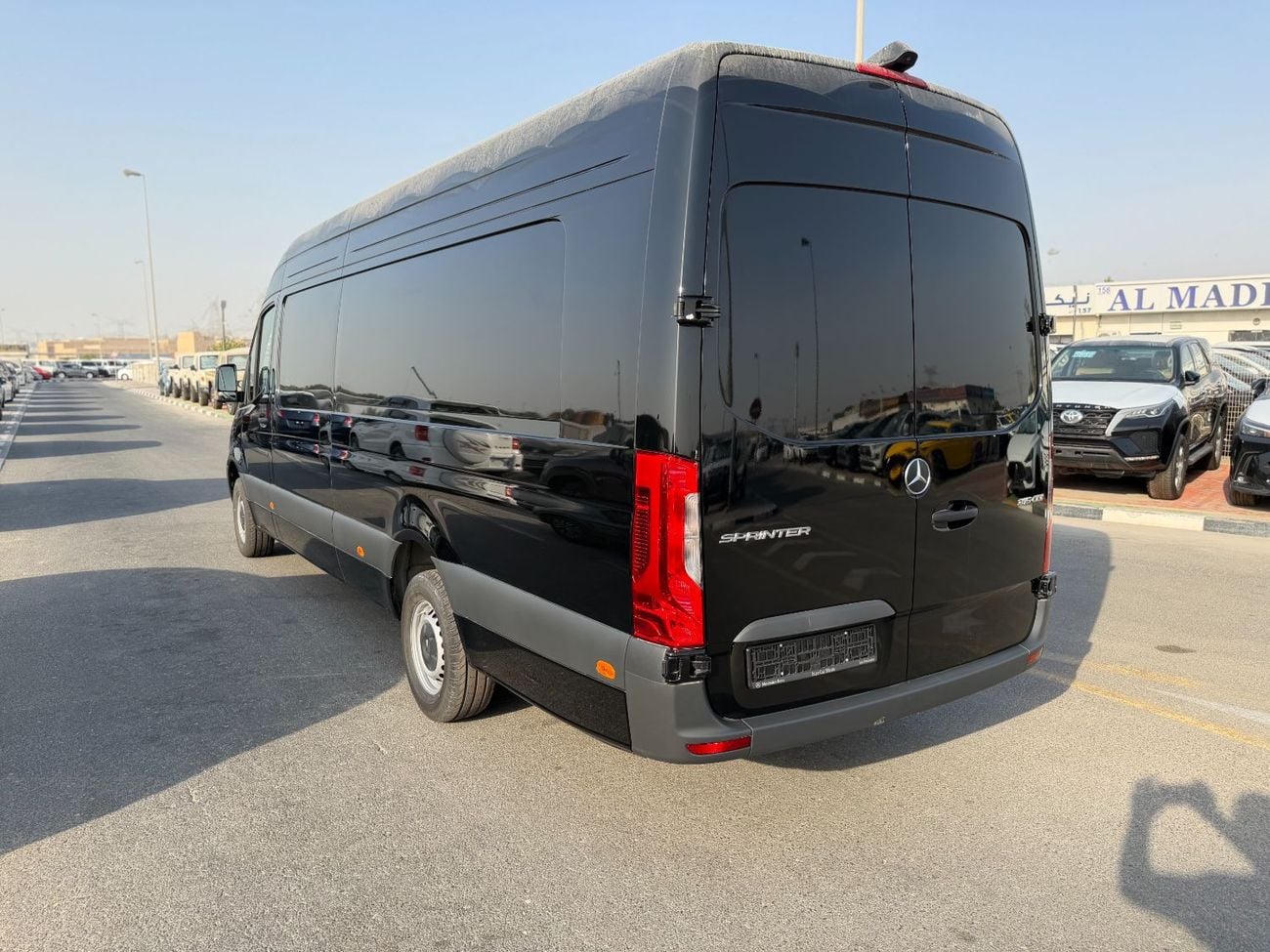 مرسيدس بنز سبرينتر EXTRA LONG 2.0 DIESEL