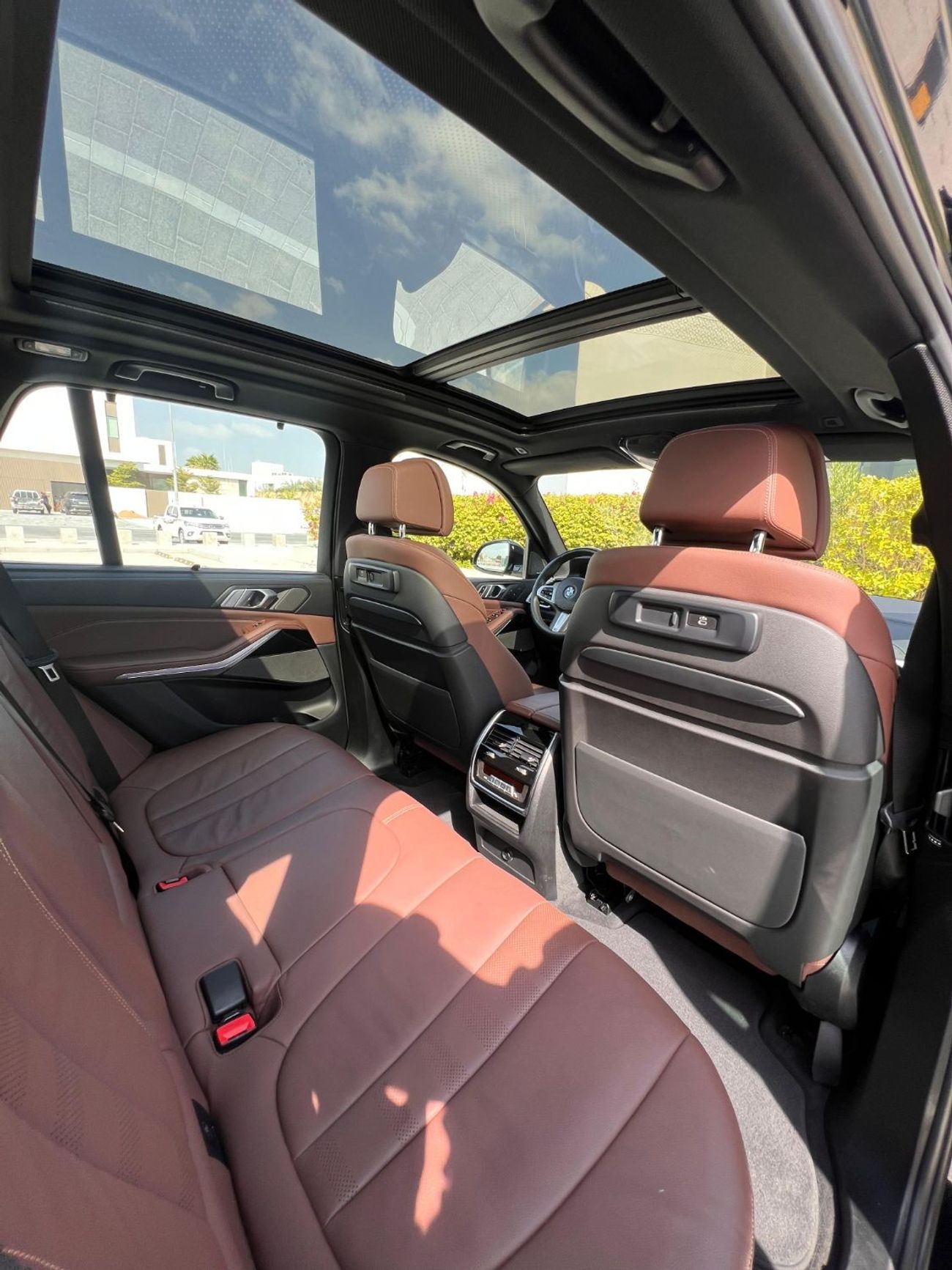 BMW X5 40i xDrive BMW X5 XDrive 40i M package  Head-Up Display  Panoramic Full Option  2020  Under warranty