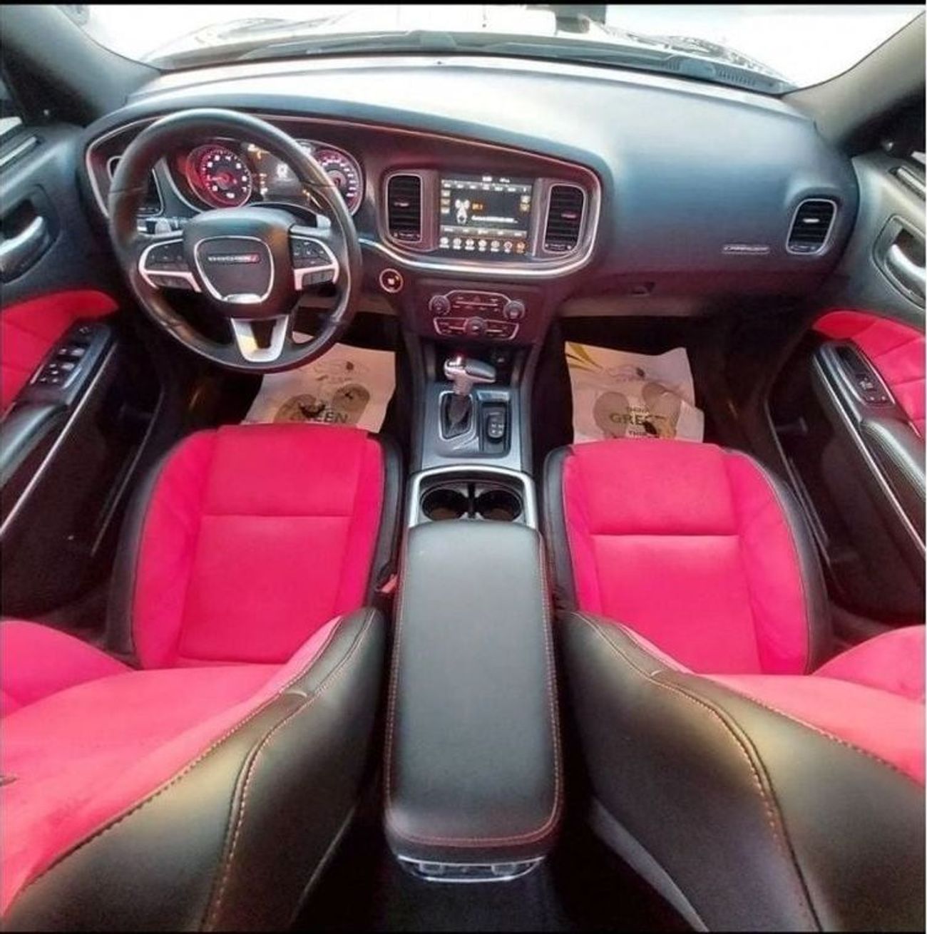 Dodge Charger V6kiTsrt8