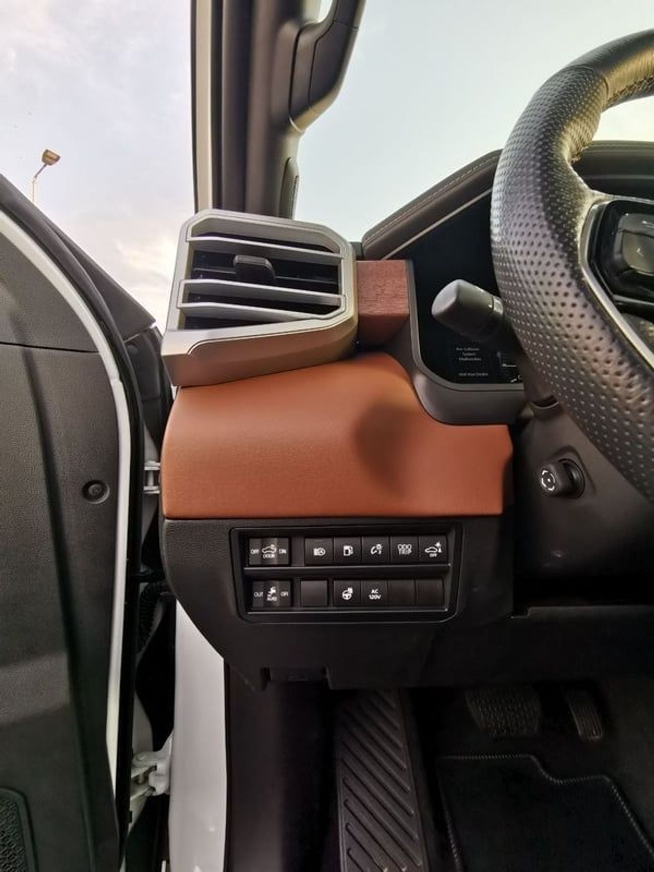 تويوتا تاندرا Toyota Tundra 1794 Edition ( Hybrid ) - 2024 - White