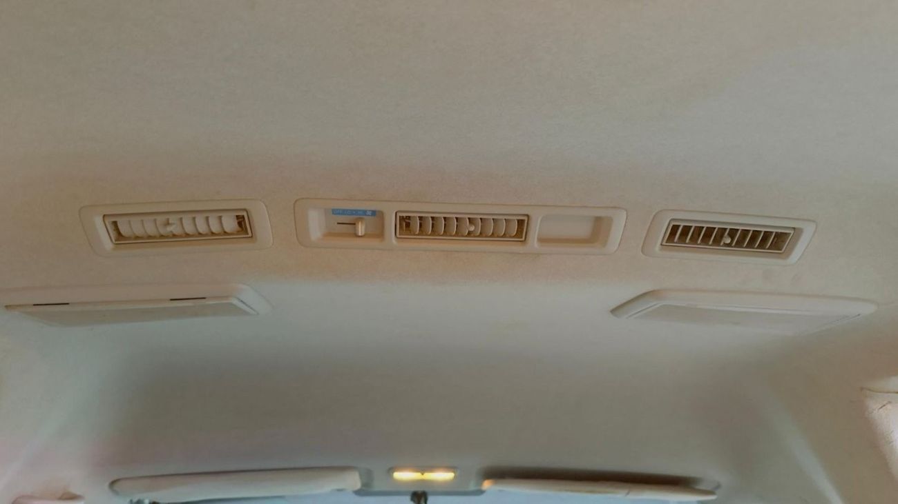 Toyota Hiace PREMIUM CONDITION | 3.0L DIESEL ENGINE | 2019 | RHD | 2WD | AIR CONDITIONER