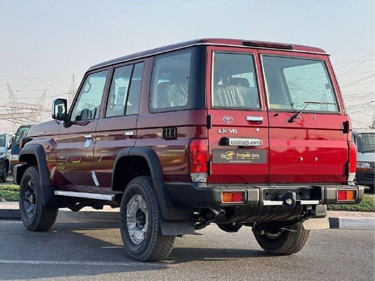 Toyota Land Cruiser 70 LC76 4.0L PTR M/T // 2024 // HIGH OPTION WITH DVD & BACK CAMERA , POWER WINDOWS , COOL BOX // SPECIA