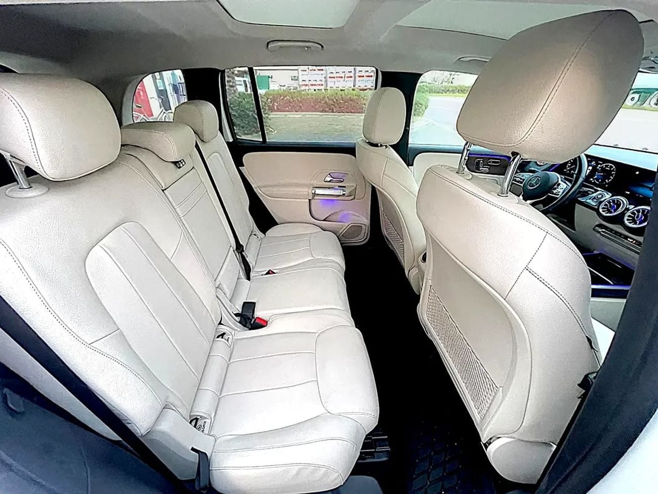 مرسيدس بنز GLB 1,560 PM | MERCEDES GLB250 4MATIC| | ORIGINAL PAINT | LOW MILEAGE| 0% DOWNPAYMENT