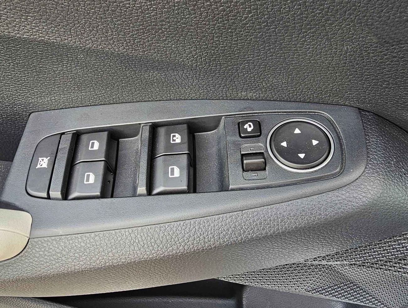 كيا سيلتوس 1.5L V4 / DVD+CAMERA / PUSH START (CODE #  67972)