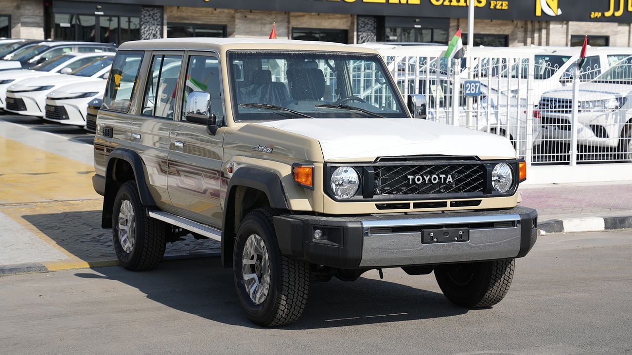 تويوتا لاند كروزر LX