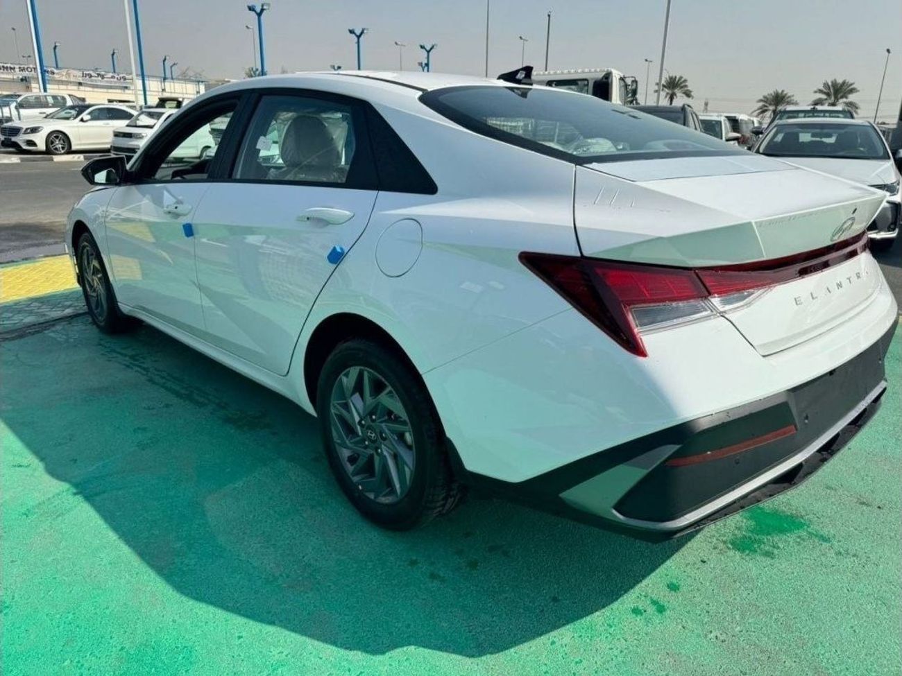 Hyundai Elantra 1.6L PETROL SUNROOF 2025 GCC