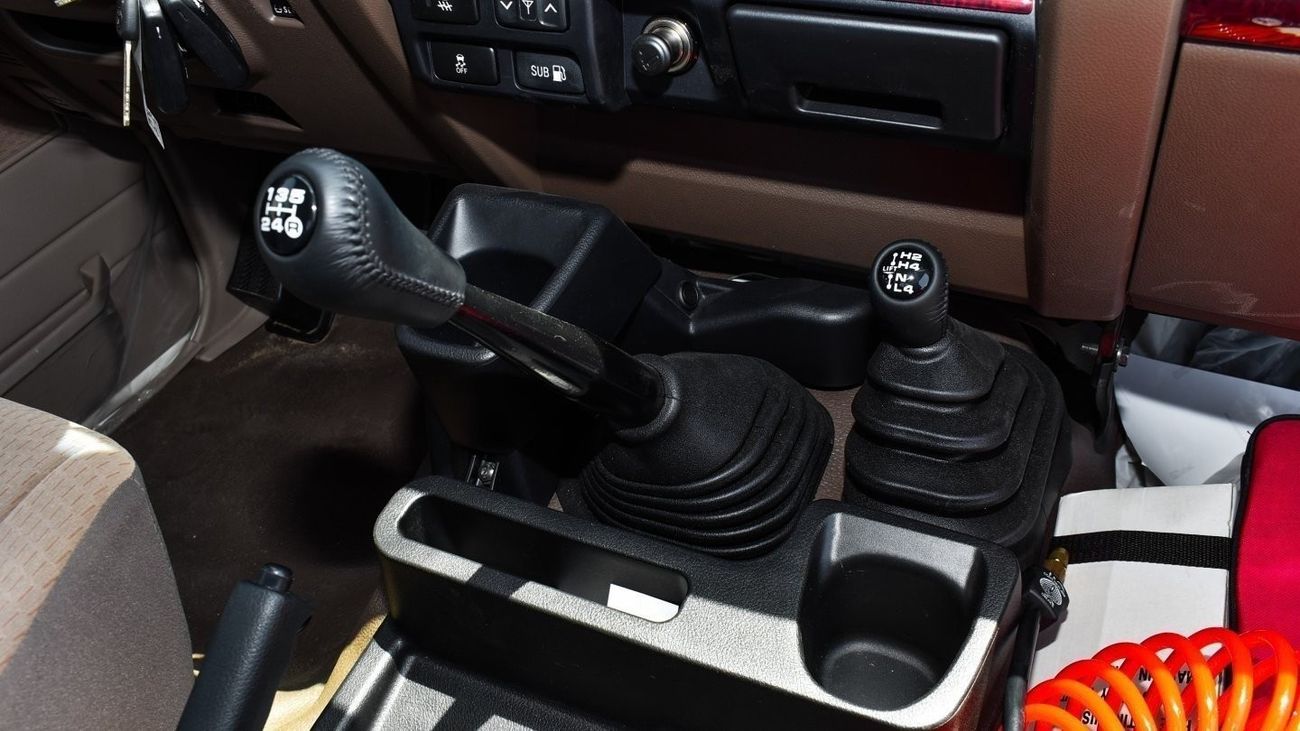 Toyota Land Cruiser Pick Up TOYOTA LAND CRUISER PICK-UP 4.0L V6 PETROL 2022