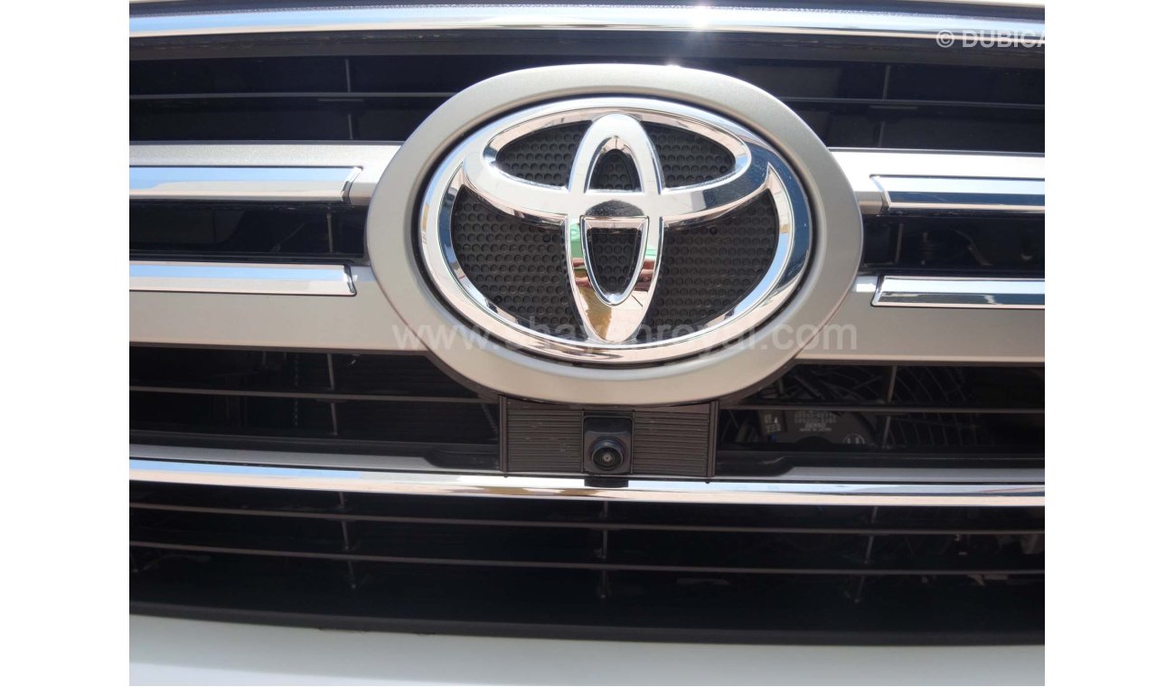 Toyota Land Cruiser GRAND TOURING 4.0L V6 2019 (Export only)