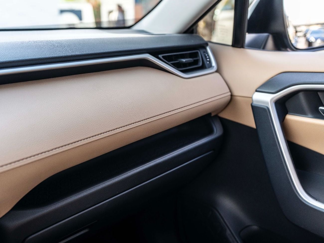 Toyota RAV4 2.5L (2WD) VX