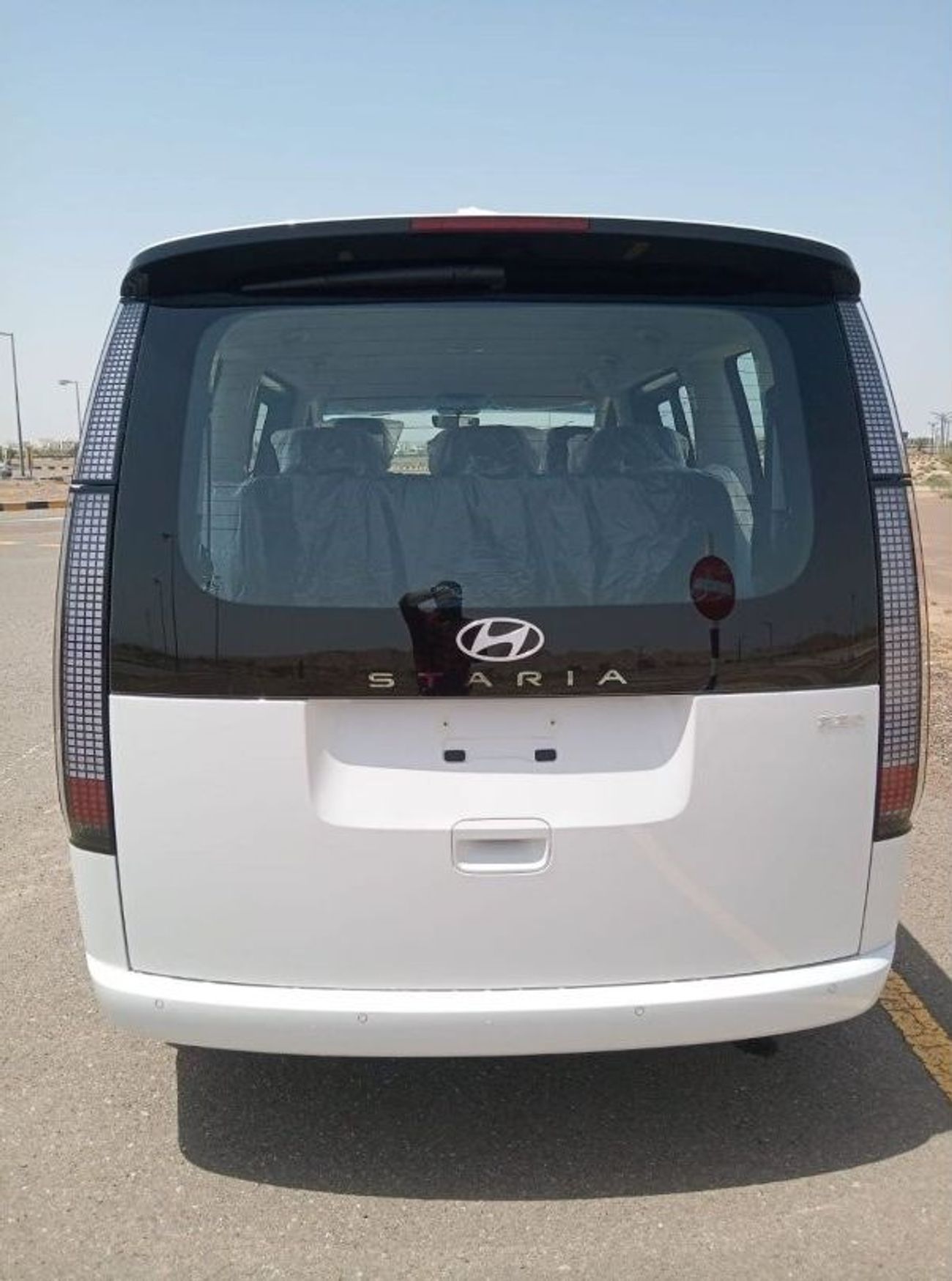 هيونداي ستاريا Hyundai Staria 3.5L DSL 11 STR MT