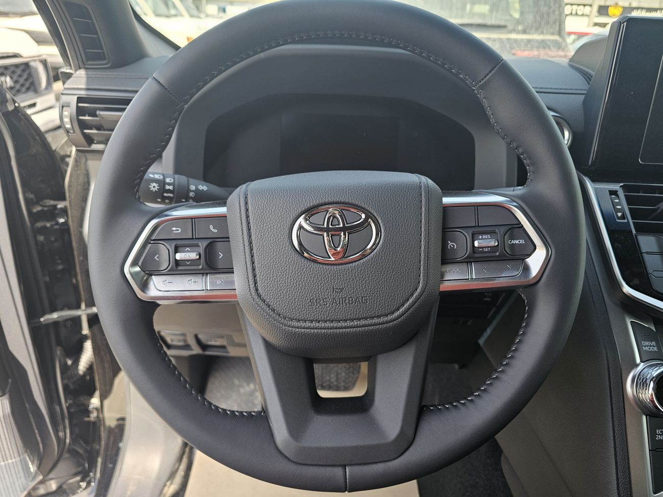 Toyota Land Cruiser LC300 | GXR 3.5L PETROL | TWIN TURBO WITH SUNROOF | 2025MY