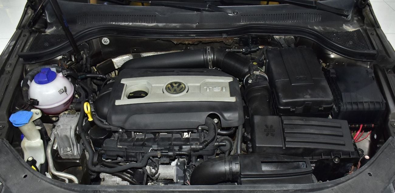 فولكس واجن CC EXCELLENT DEAL for our Volkswagen CC ( 2015 Model ) in Brown Color GCC Specs