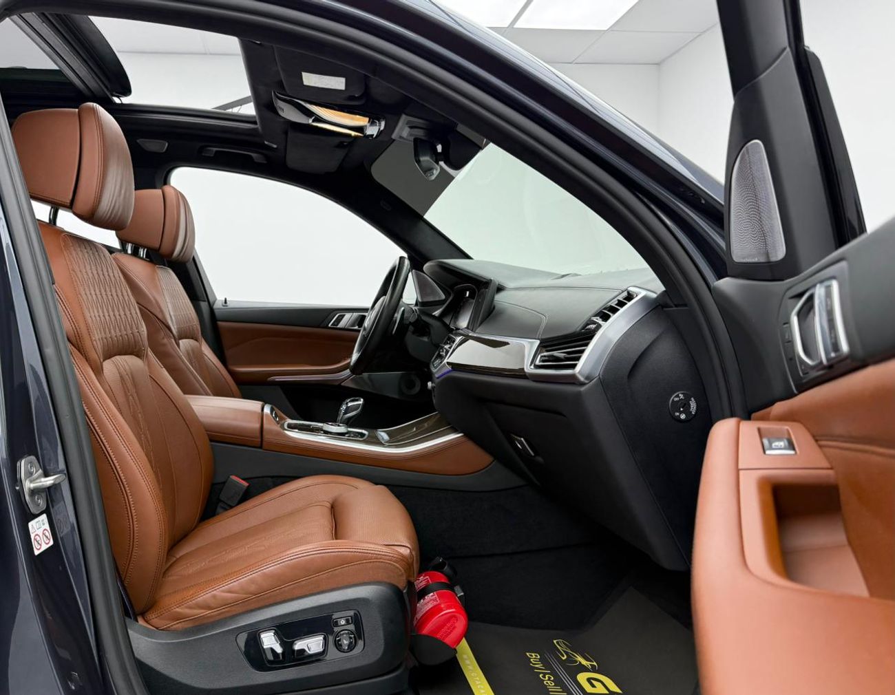 بي أم دبليو X5 M50i 4.4L 2022 BMW X5 M50i ,BMW Warranty+Full Service History ,GCC Specs