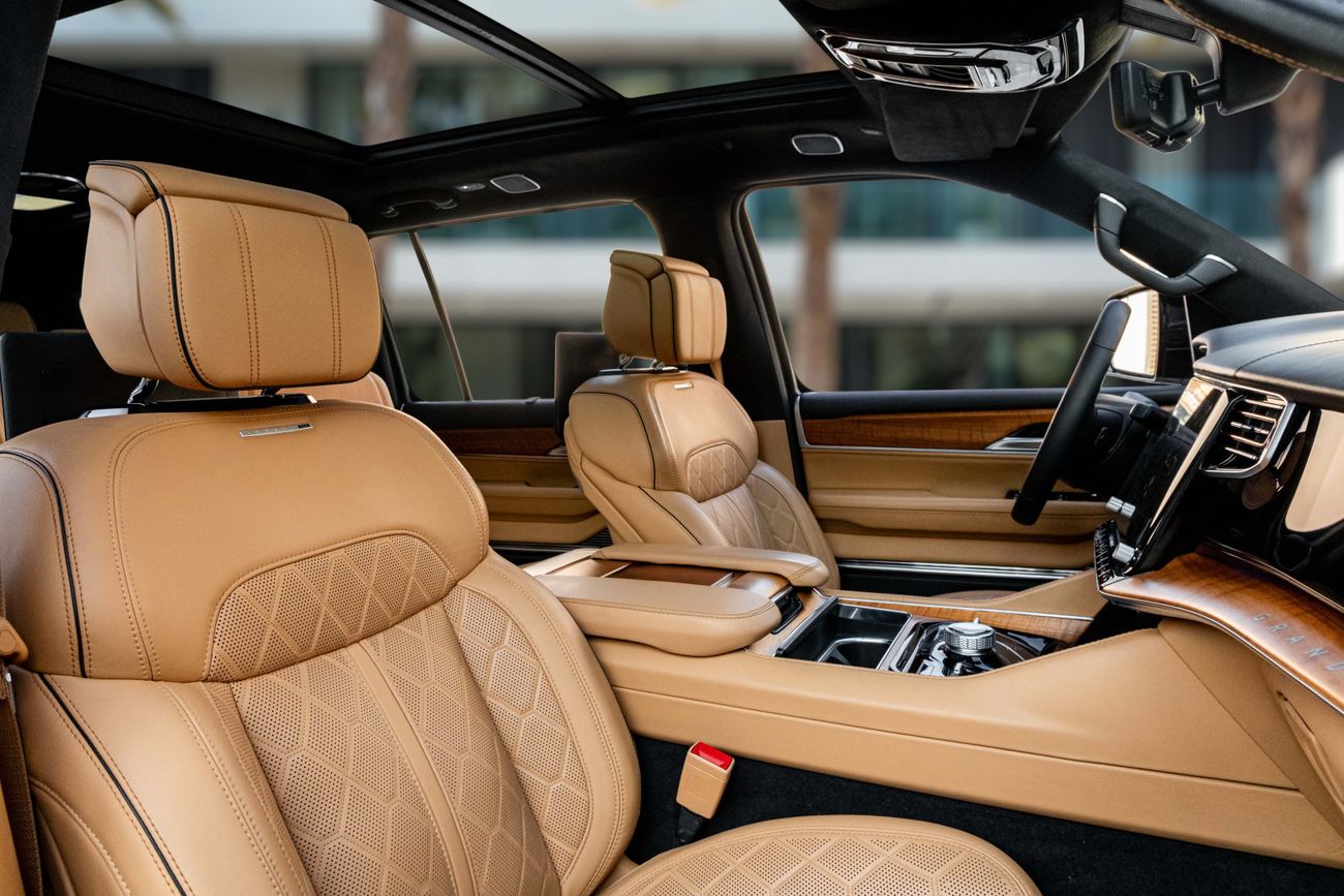 جيب جراند واجونير Grand Wagoneer Series III BS | 4,211 P.M | 0% Downpayment | Warranty!