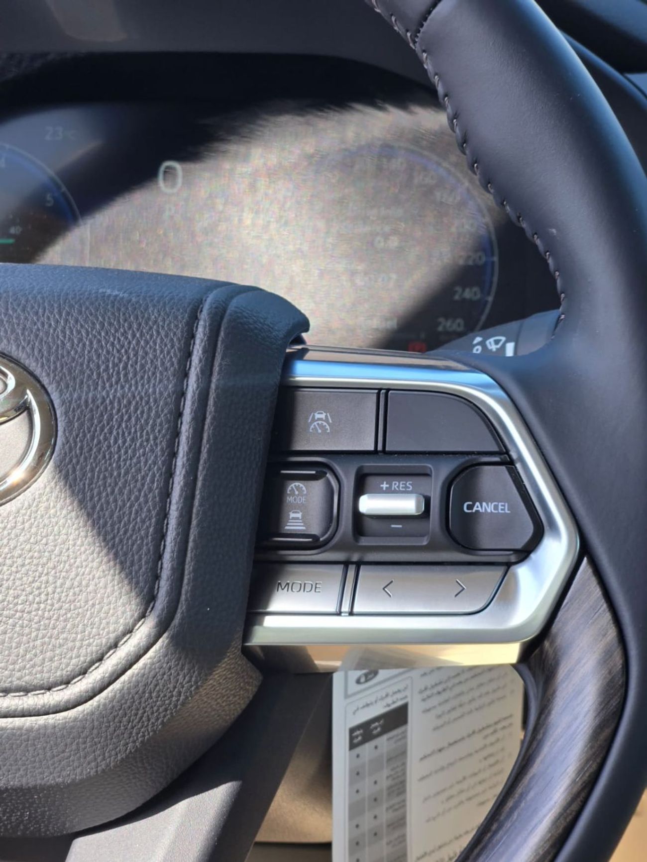 Toyota Land Cruiser LC300 4.0L VXR PETROL A/T 7 SEATER FULL OPTION