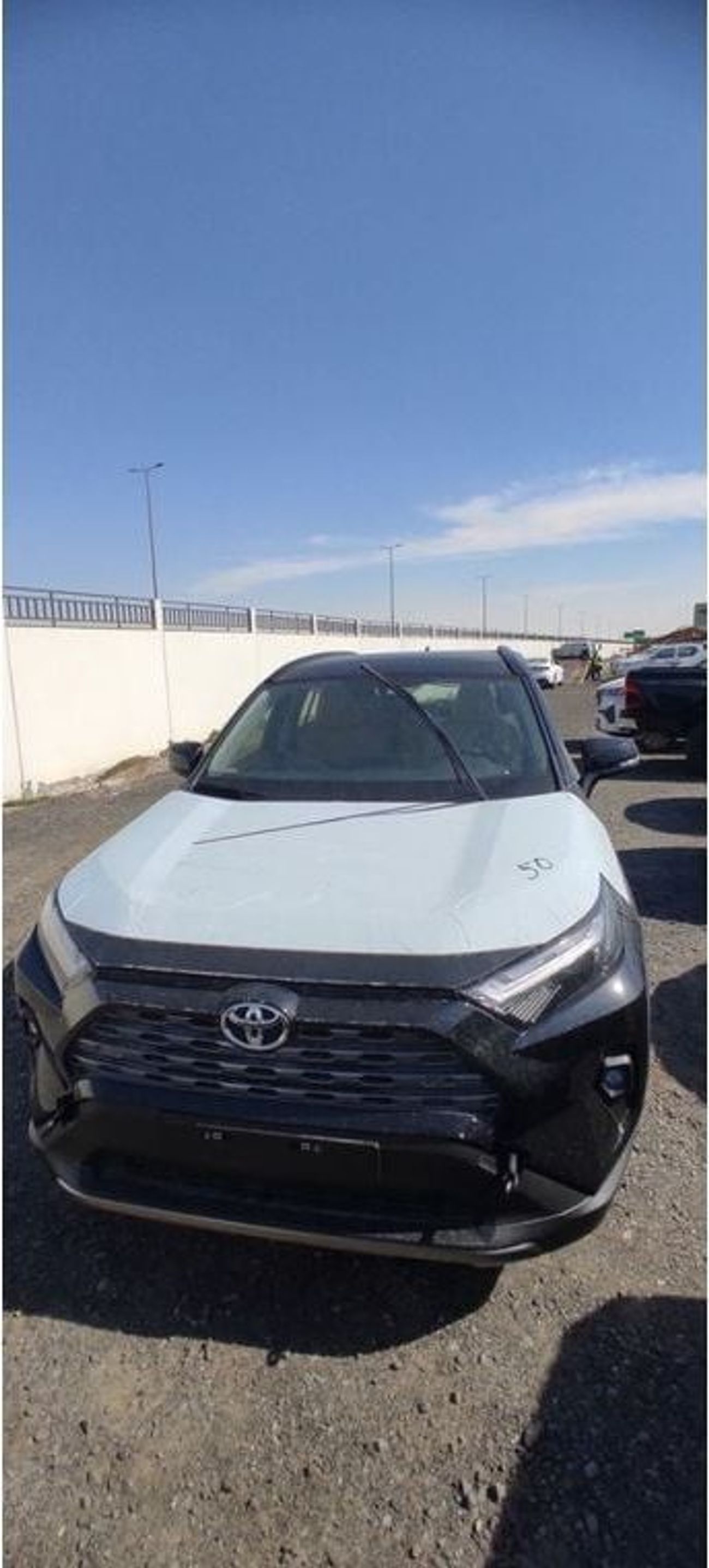Toyota RAV4 TOYOTA RAV4 2.5L V4 HYBRID FULL OPTION GCC