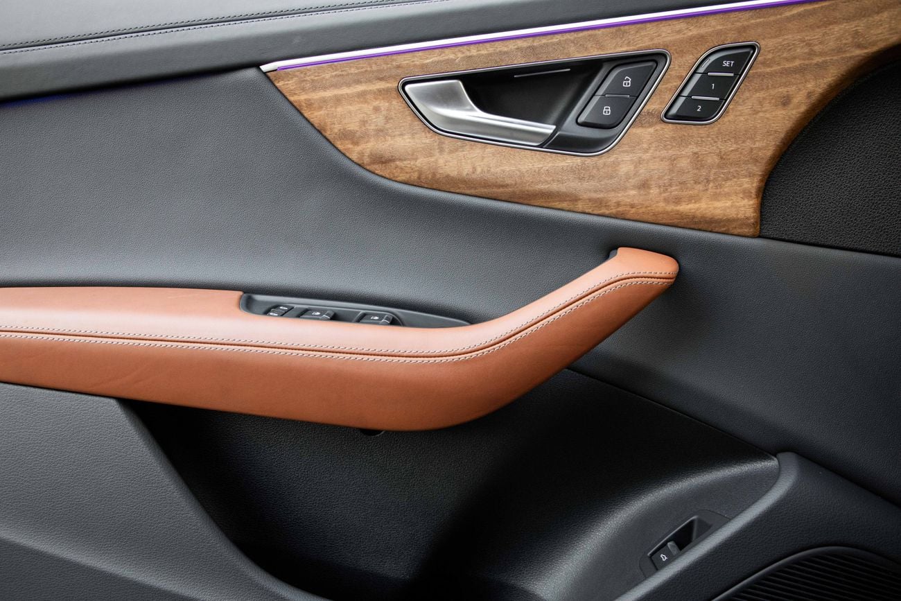 أودي Q8 Audi Q8 55 TFSI