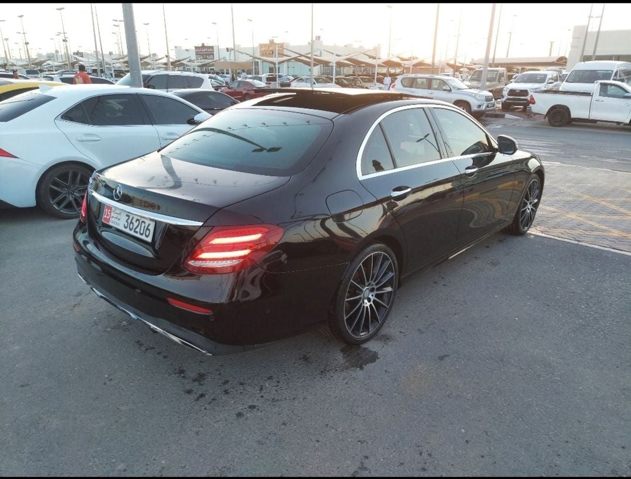 مرسيدس بنز E200 