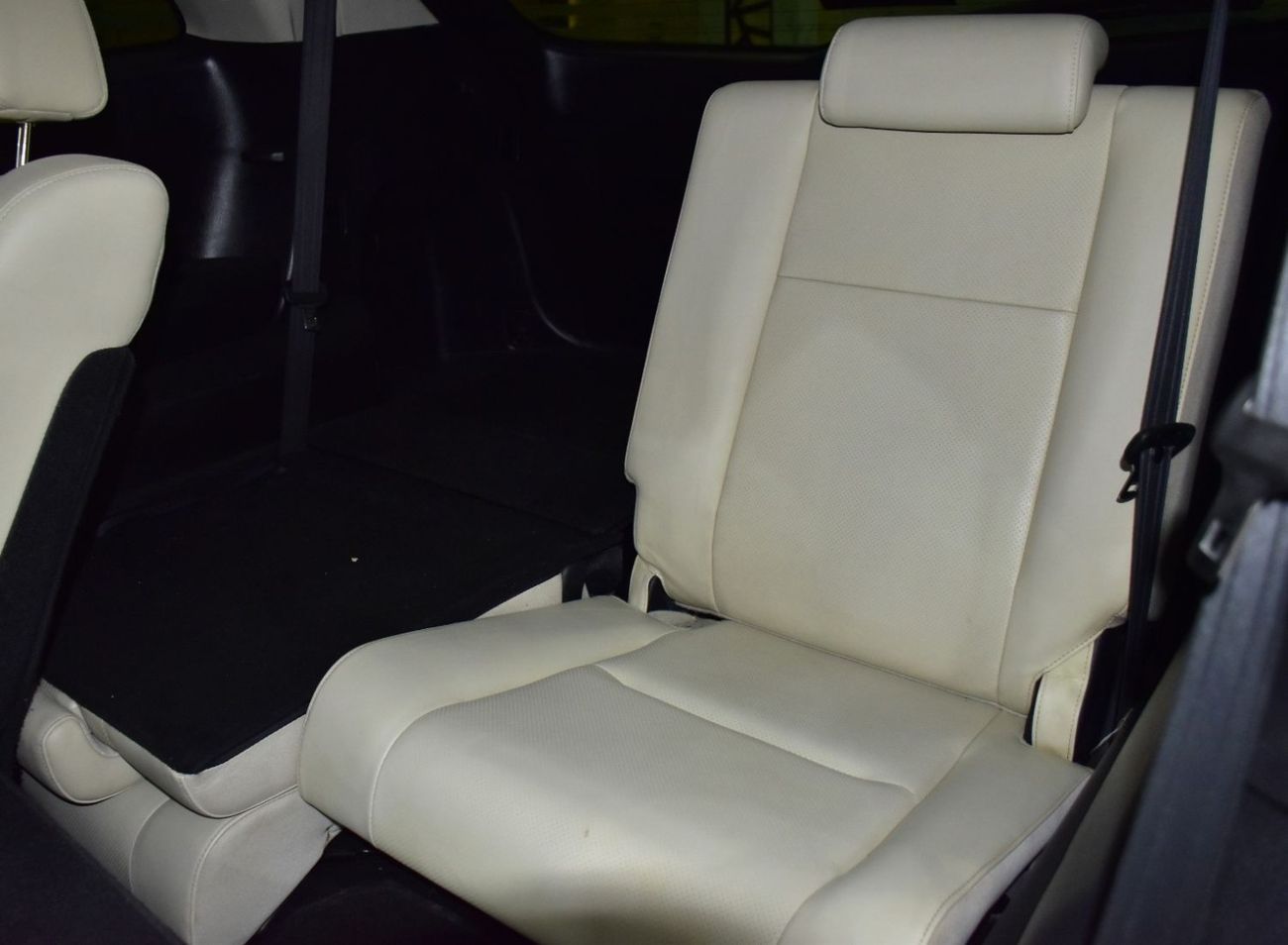 Mazda CX9 EXCELLENT DEAL for our Mazda CX-9 ( 2014 Model ) in Black Color GCC Specs