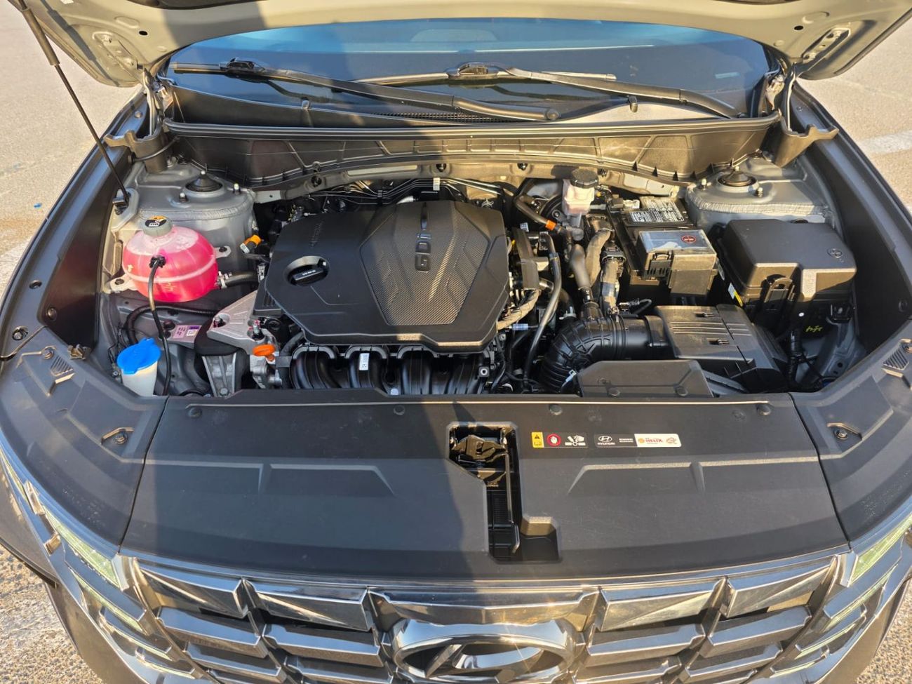 Hyundai Tucson 2023 Hyundai Tucson N line sport Edition 2.5L V4 - Panoramic Roof, original leather seats, Push butt