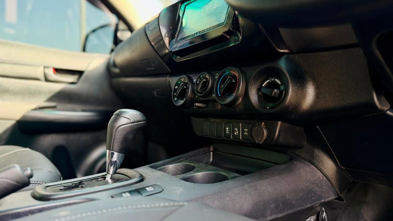 تويوتا هيلوكس -