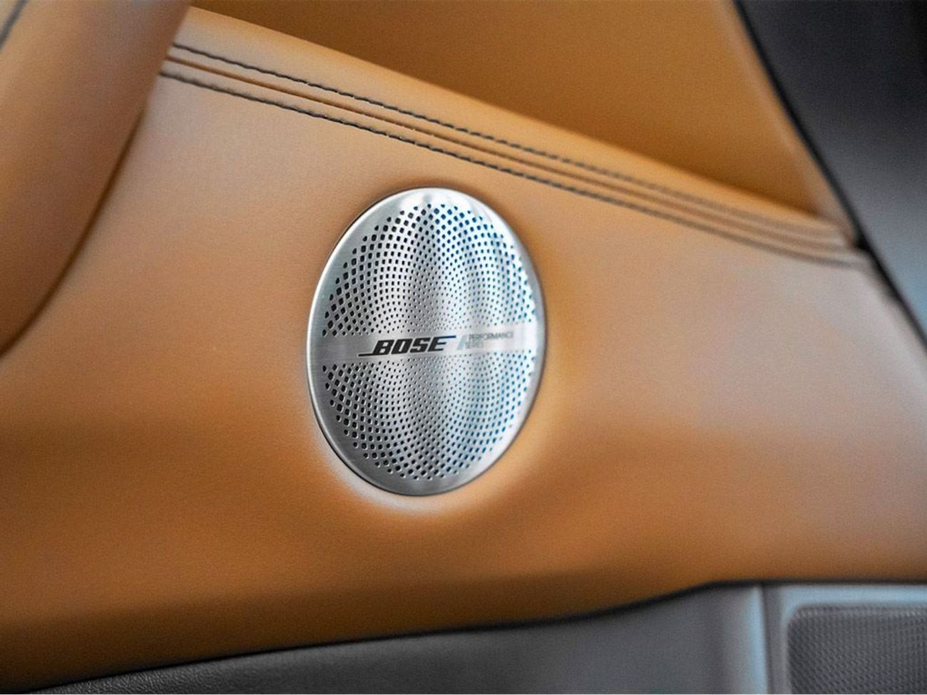 إنفينيتي QX80 Luxe Proactive 5.6L (400 HP)