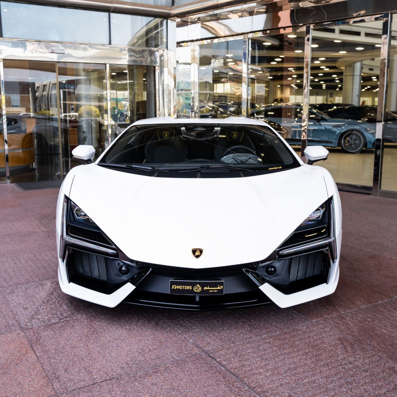 لامبورغيني ريفويلتو 2024 LAMBORGHINI REVUELTO BRAND NEW ( FREE SERVICE CONTRACT )