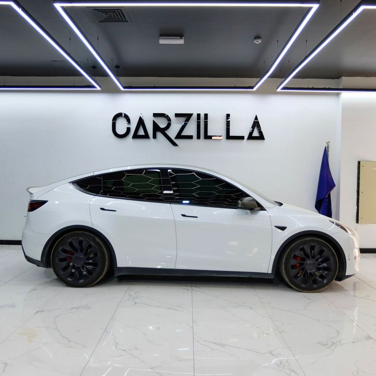 تسلا موديل Y Performance (AWD)