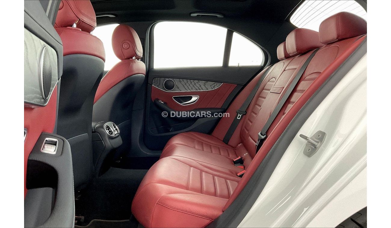 Mercedes-Benz C 200 Premium (AMG Line)