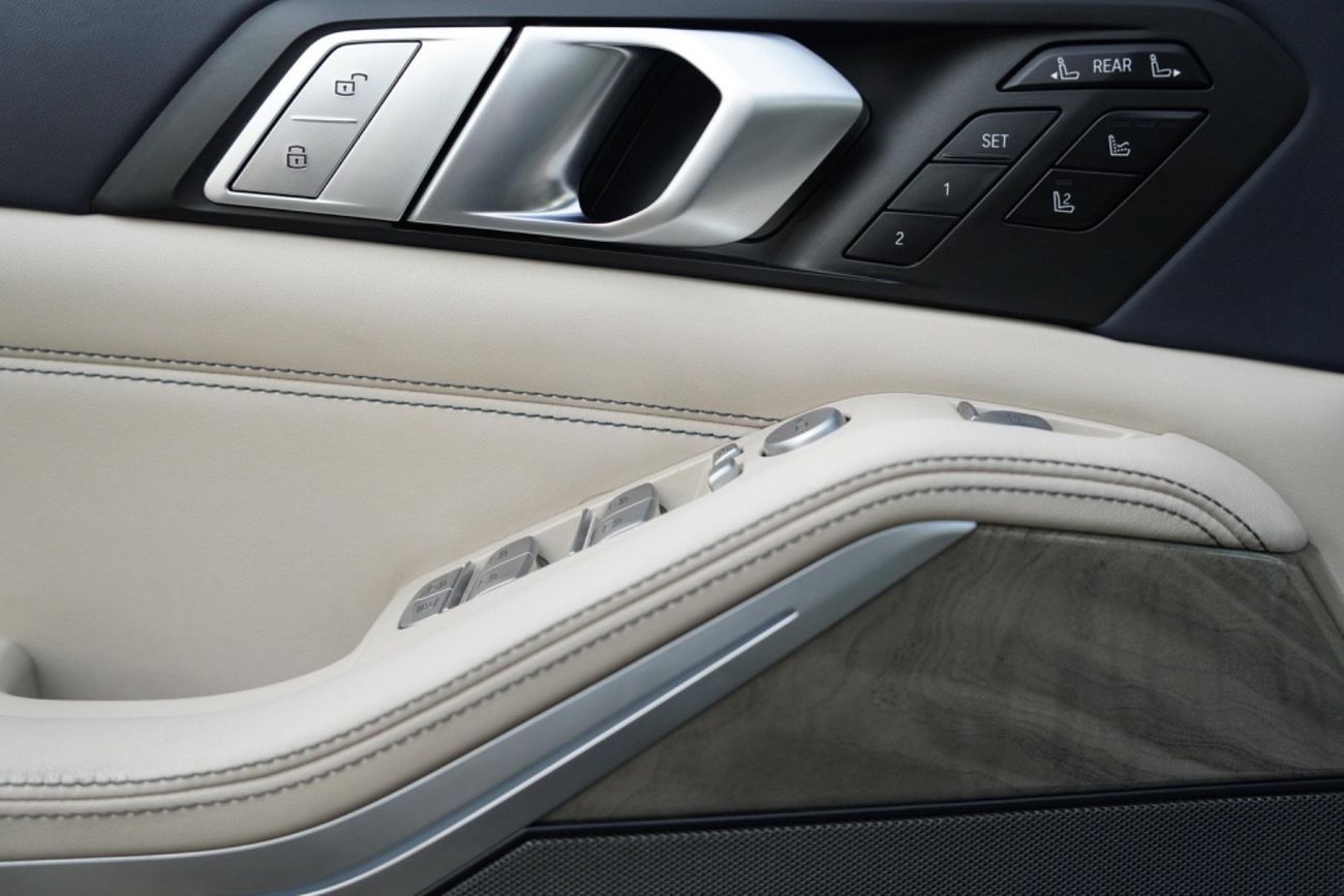 بي أم دبليو X7 XDrive50i 4.4L