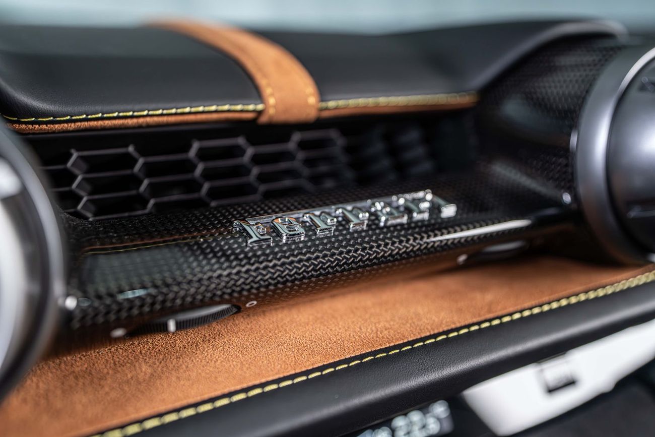 فيراري 812 GTS 